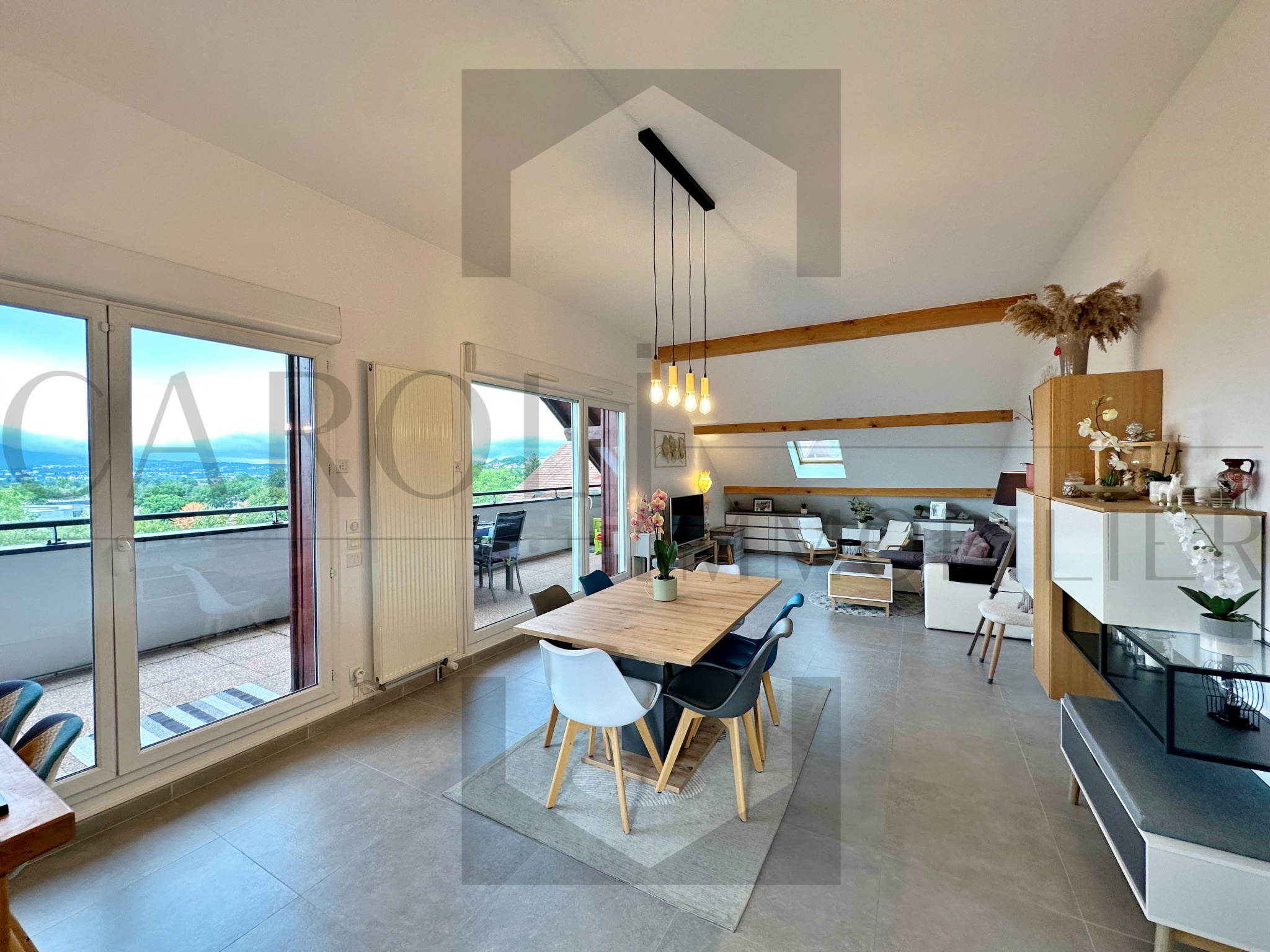 Vente Appartement 101m² 5 Pièces à Annecy (74000) - Caroli Transactions Immobilières